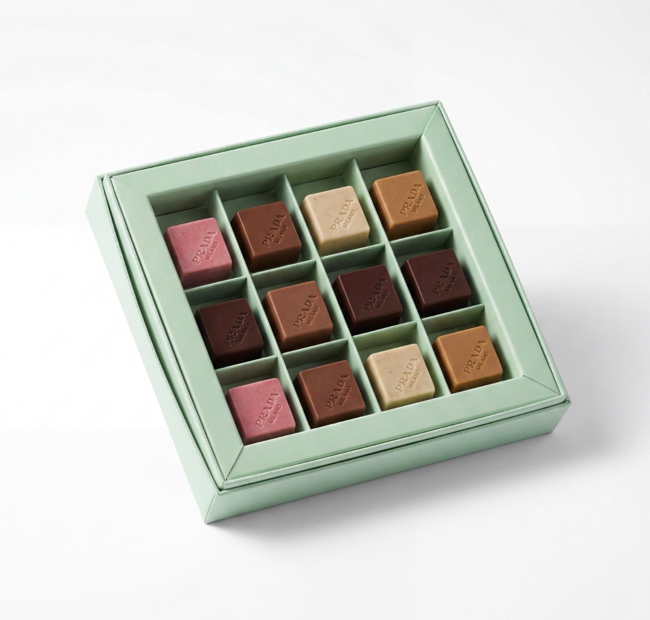 صندوق كريميني مشكّل - 12 قطعة
Assorted Cremini Box - 12 Pieces