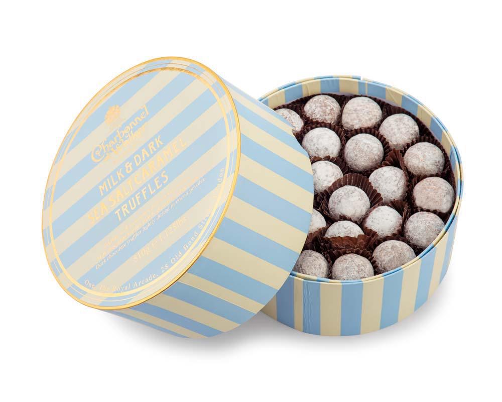 ترافل ملح البحر بالكراميل بشوكولاتة الحليب والداكنة-‏Milk and Dark Sea Salt Caramel Chocolate Truffles